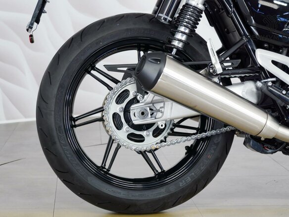 2026 Triumph Speed Twin, красный, 1599000 рублей - вид 8