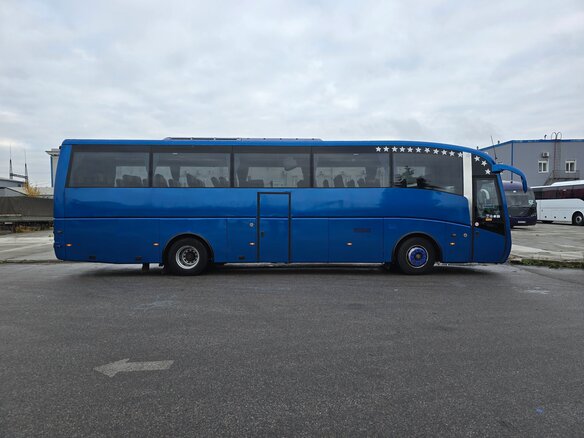 2000 Volvo B12 Series, синий, 3150000 рублей - вид 5