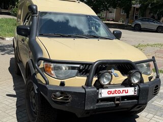 2009 Mitsubishi L200 IV, бежевый, 850000 рублей, вид 2