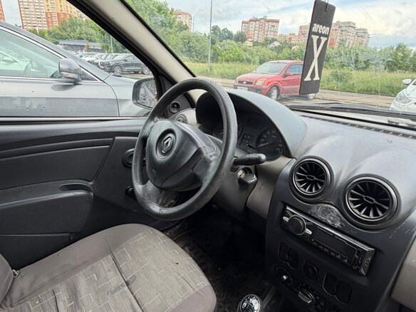 2013 Renault Logan I Рестайлинг, чёрный - вид 4