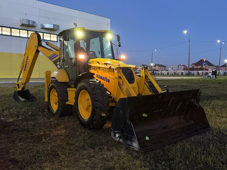 2011 Komatsu WB97S-5, 4500000 рублей, вид 2