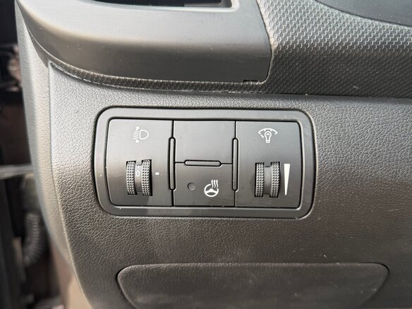 2015 Hyundai Solaris I Рестайлинг, коричневый - вид 9