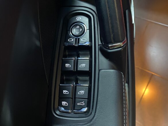 2016 Porsche Cayenne Diesel II Рестайлинг (958), красный - вид 23