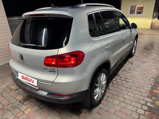 2012 Volkswagen Tiguan I Рестайлинг, серебристый, 1400000 рублей, вид 4