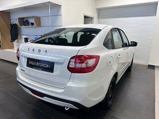 2026 Lada (ВАЗ) Granta I Рестайлинг, белый, 1017000 рублей, вид 4