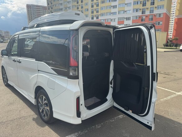 2017 Honda Stepwgn Spada V, белый, 2450000 рублей - вид 25