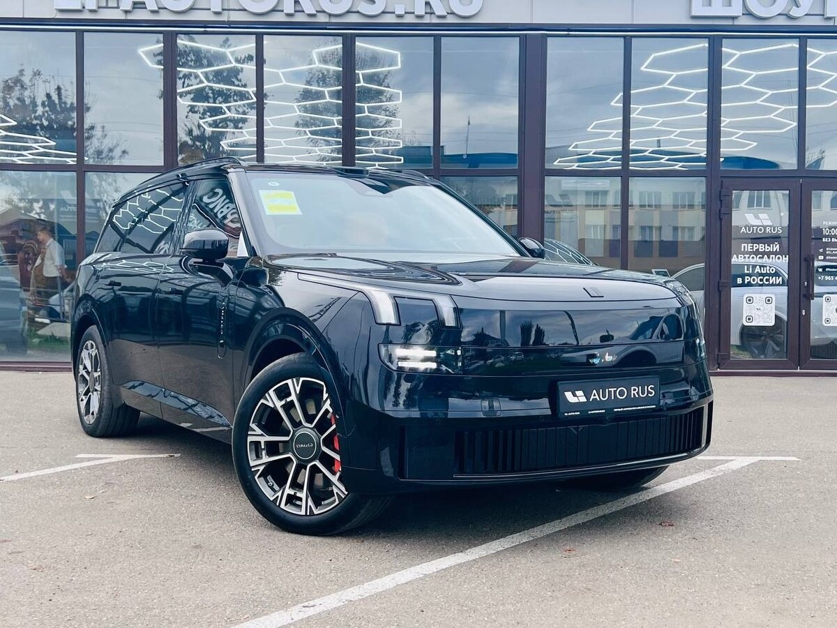 Открыть фотографии: Lynk & Co 900