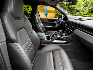 2019 Porsche Cayenne III, голубой, 5600000 рублей, вид 3