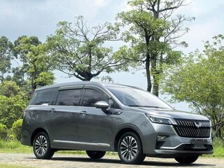 2022 Wuling Jiachen, серый, 1350000 рублей, вид 2
