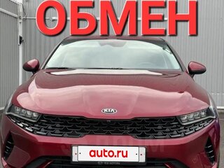 2020 Kia K5 III, красный, 2200000 рублей, вид 1