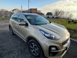 2019 Kia Sportage IV Рестайлинг, бежевый, 2050000 рублей, вид 1