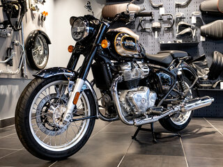 2026 Royal Enfield Classic 650, чёрный, 723000 рублей, вид 4