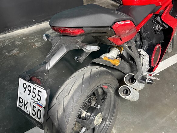 2024 Ducati Supersport, красный, 1400000 рублей - вид 5