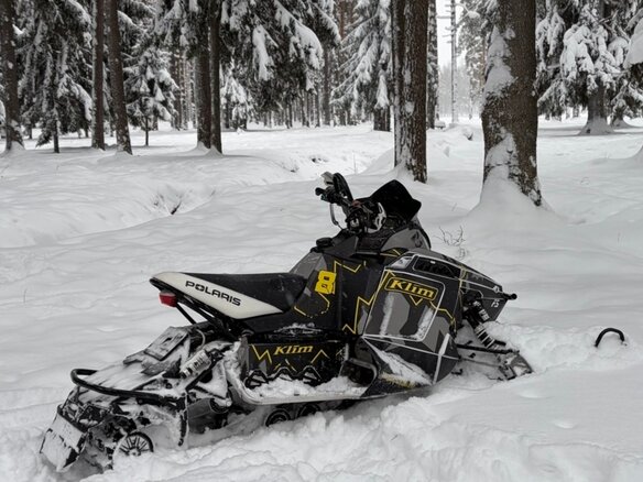 2011 Polaris 600 Rush, белый, 440000 рублей - вид 2