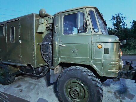 1975 ГАЗ 66, зелёный, 500000 рублей, вид 3