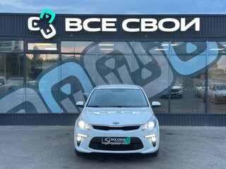 2018 Kia Rio IV, белый, 1587000 рублей, вид 5