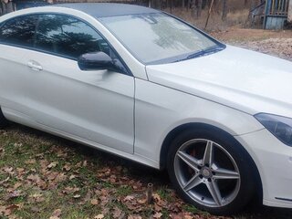 2009 Mercedes-Benz E-Класс 350 IV (W212, S212, C207), белый, 1250000 рублей, вид 3