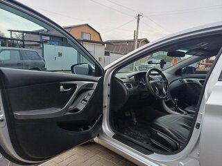 2014 Hyundai Elantra V (MD) Рестайлинг, серебристый, 899900 рублей, вид 5