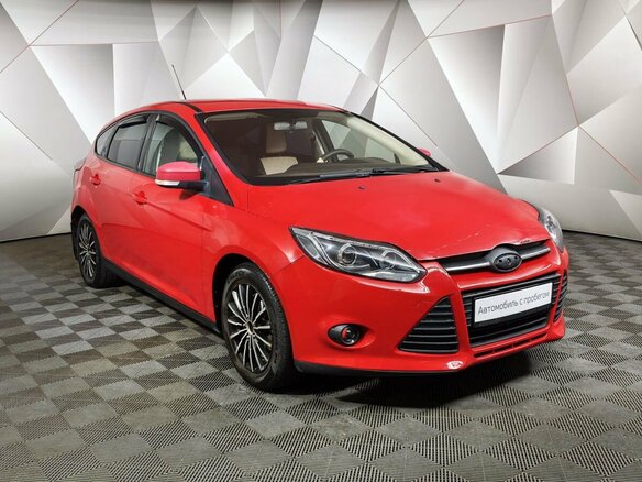 2011 Ford Focus III, красный - вид 2