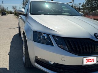 2017 Skoda Octavia III (A7), серебристый, 1500000 рублей, вид 5