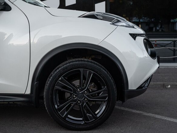 2017 Nissan Juke I Рестайлинг, белый, 1664000 рублей - вид 6