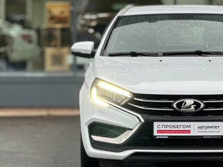 2024 Lada (ВАЗ) Vesta SW I Рестайлинг (NG), белый, 1419000 рублей, вид 4