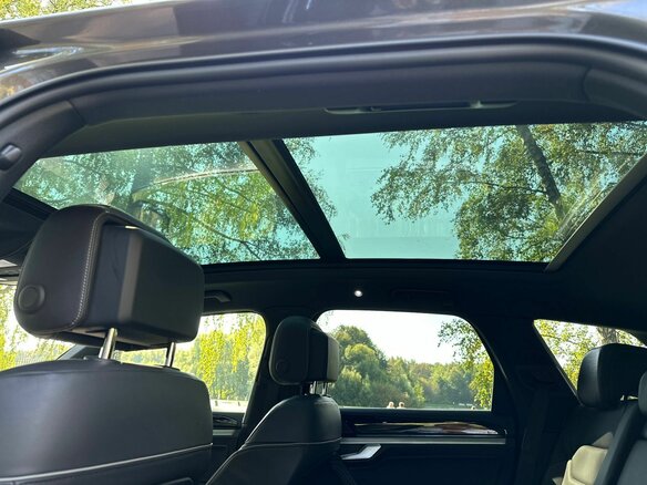 2019 Volkswagen Touareg III, серый, 6750000 рублей - вид 25
