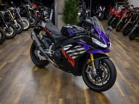 2026 Aprilia RSV4, фиолетовый, 2990000 рублей, вид 3
