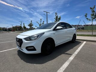 2018 Hyundai Solaris II, белый, 950000 рублей, вид 1
