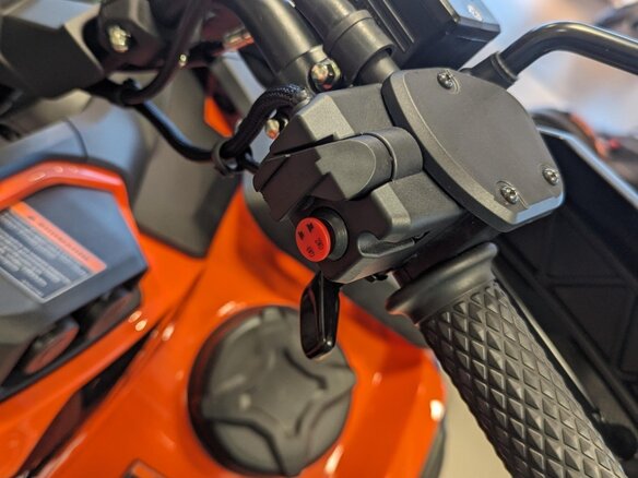 2026 Loncin XWolf 700, оранжевый, 898000 рублей - вид 6