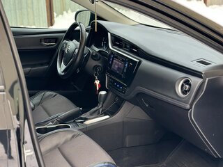 2017 Toyota Corolla XI (E160, E170, E180) Рестайлинг 1, чёрный, 1240000 рублей, вид 4