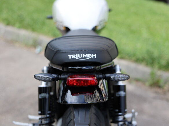 2025 Triumph Speed Twin, белый, 1350000 рублей - вид 5