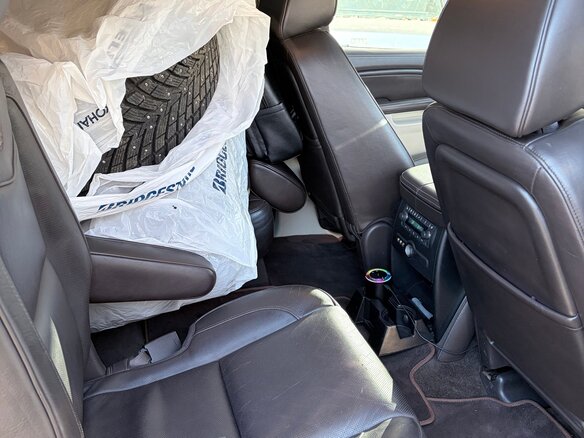 2011 Cadillac Escalade III, чёрный, 1500000 рублей - вид 5