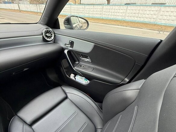 2019 Mercedes-Benz CLA 220 I (C117, X117) Рестайлинг, чёрный, 2549000 рублей - вид 14