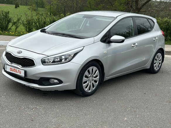 2014 Kia Ceed II, серебристый, 1105000 рублей
