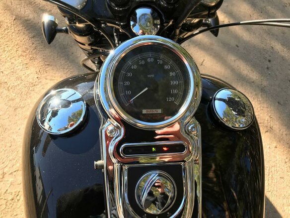 2006 Harley-Davidson Dyna Wide Glide, чёрный, 800000 рублей - вид 5