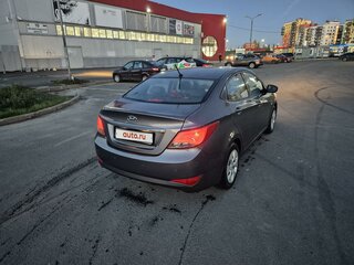 2015 Hyundai Solaris I Рестайлинг, серый, 925000 рублей, вид 4