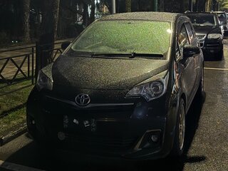 2011 Toyota Ractis II, чёрный, 1250000 рублей, вид 3