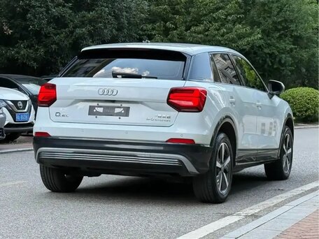 2021 Audi Q2 L e-tron I Рестайлинг, белый, 1900000 рублей, вид 5