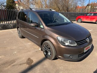 2011 Volkswagen Touran I Рестайлинг 2, коричневый, 1600000 рублей, вид 2