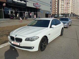 2011 BMW 5 серии 528i xDrive VI (F10/F11/F07), белый, 2400000 рублей, вид 1