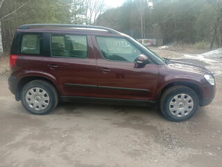 2012 Skoda Yeti I, фиолетовый, 850000 рублей, вид 2