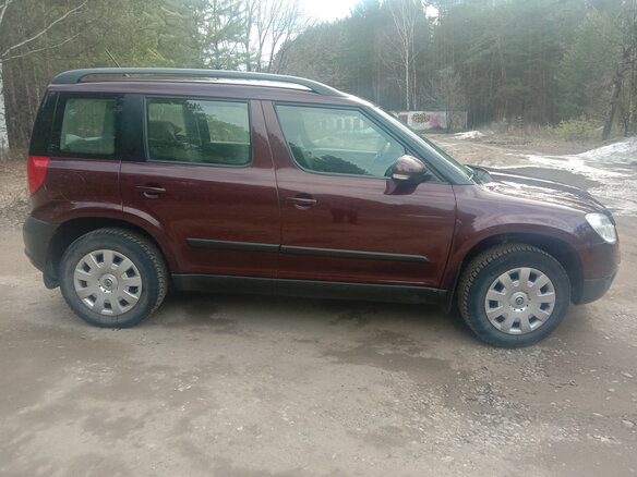 2012 Skoda Yeti I, фиолетовый, 850000 рублей - вид 1