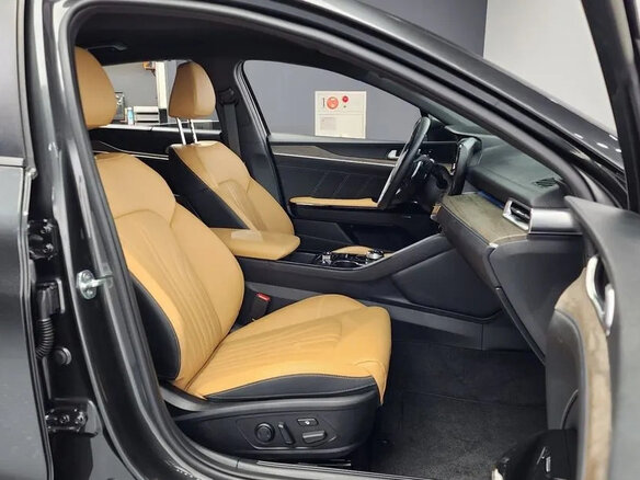 2021 Kia K5 III, серый, 2650000 рублей - вид 5