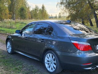 2009 BMW 5 серии 530xi V (E60/E61) Рестайлинг, серый, 1500000 рублей, вид 5