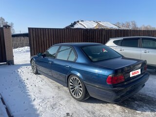 1998 BMW 7 серии 740i III (E38) Рестайлинг, синий, 1500000 рублей, вид 3