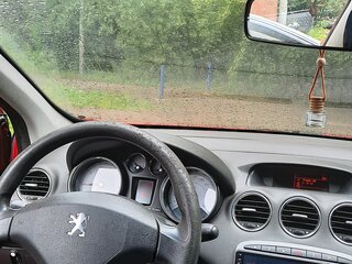 2009 Peugeot 308 I, красный, 550000 рублей, вид 4
