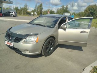 2005 Mitsubishi Galant IX, золотистый, 600000 рублей, вид 2