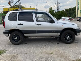 2004 Chevrolet Niva I, серебристый, 250000 рублей, вид 2