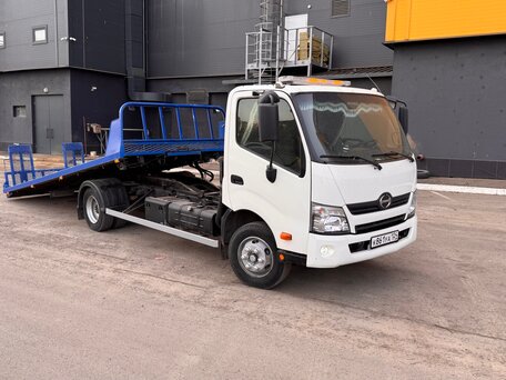 2013 Hino Series 300 (Dutro), белый, 3600000 рублей, вид 2